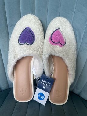 Roller Rabbit Women’s Heart Slippers 9/10
